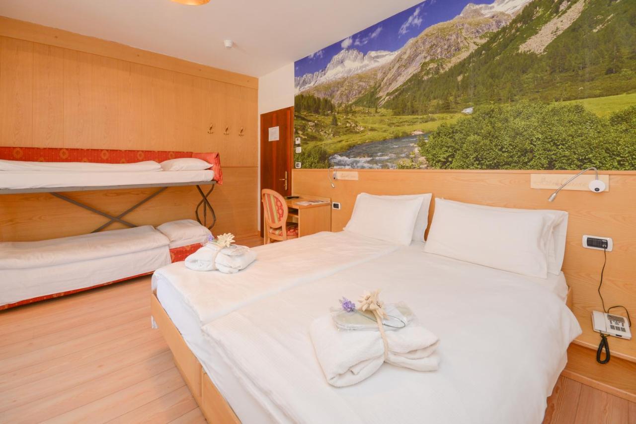Hotel Corona Pinzolo Eksteriør bilde