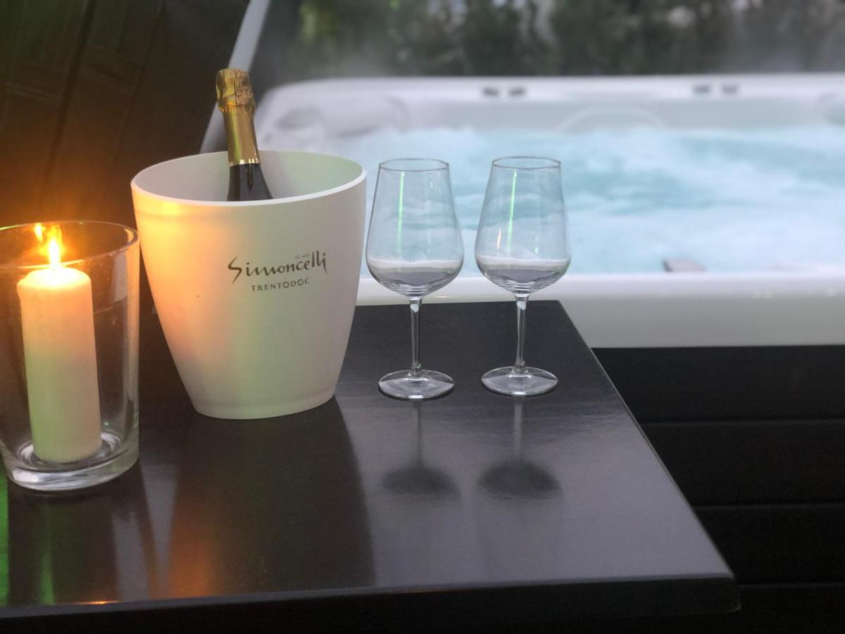 Hotel Corona Pinzolo Eksteriør bilde