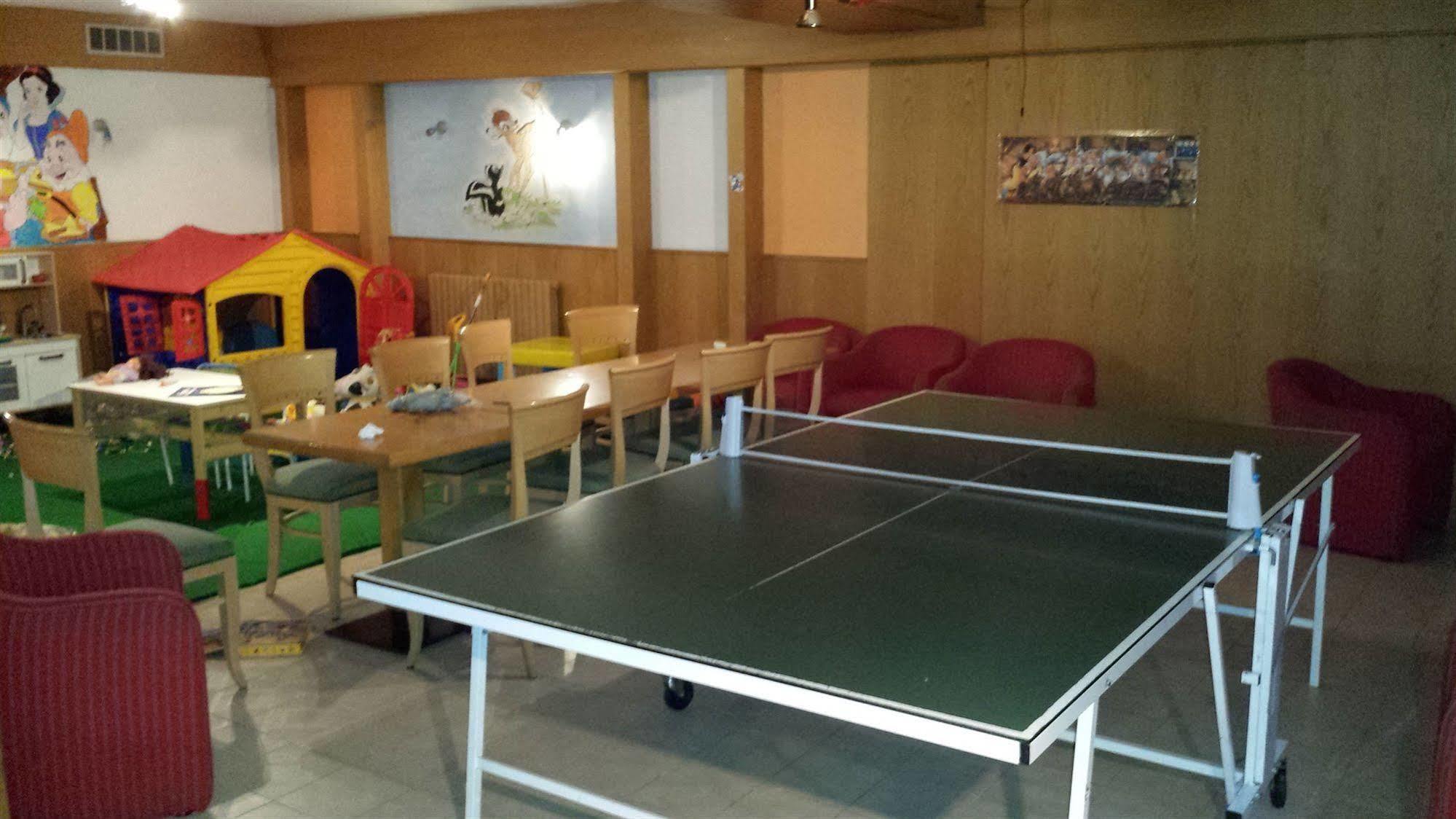 Hotel Corona Pinzolo Eksteriør bilde